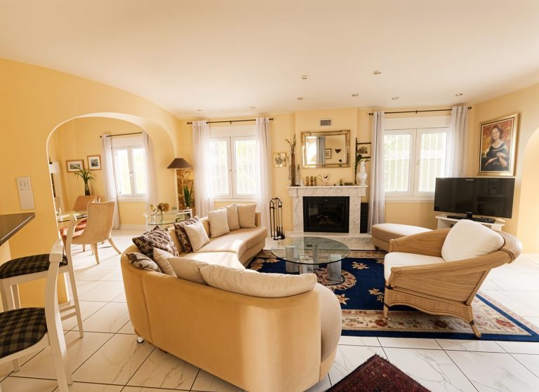 Exclusive house