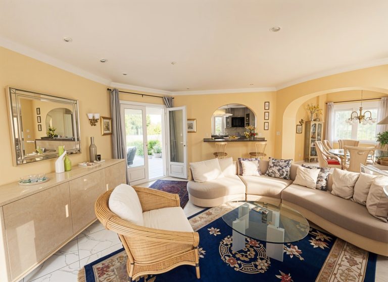 Exclusive house